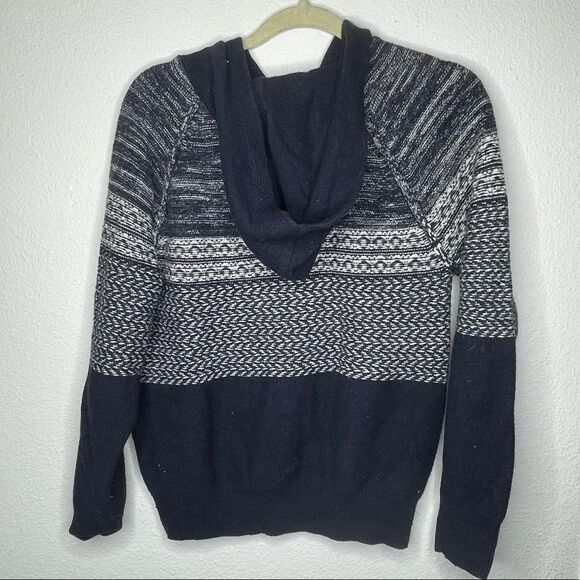Anopo Hoody Sweater‎ - Picture 5 of 8